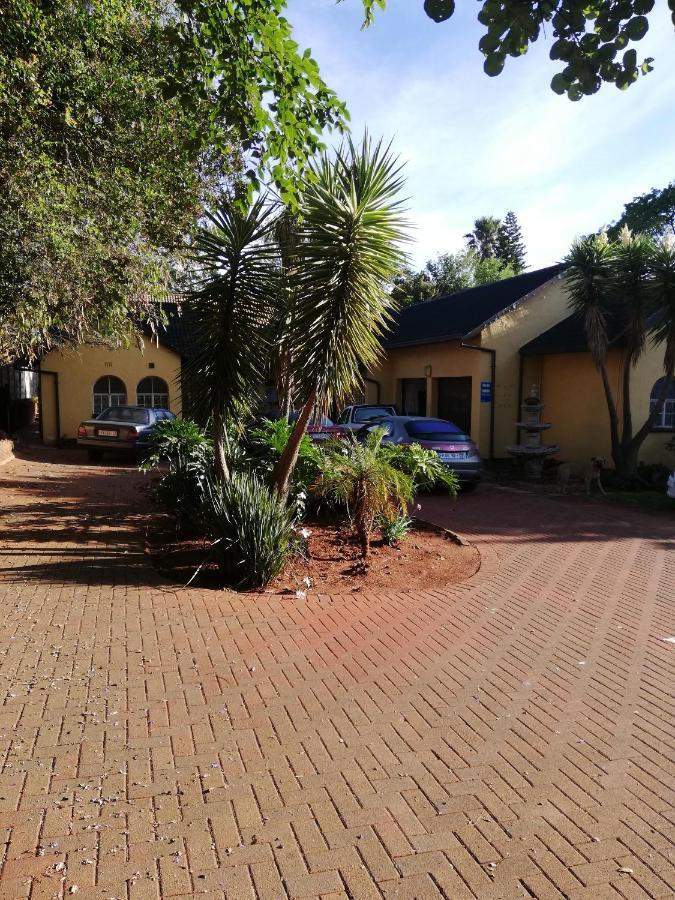 Rocky Ridge Guest House Self Catering - No Alcohol Allowed Roodepoort Exterior photo